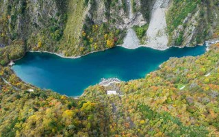 川西租车一天多少钱？别光看价目表，这些隐藏账单才要命！