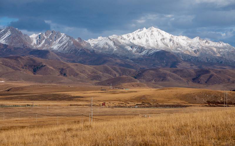 川藏线,不是征服是朝圣,一份给慢灵魂的公路生存手记-第1张图片-成都旅行社 川藏线,不是征服是朝圣,一份给慢灵魂的公路生存手记-第1张图片-成都旅行社
