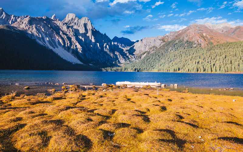 川藏线,不是征服是朝圣,一份给慢灵魂的公路生存手记-第2张图片-成都旅行社 川藏线,不是征服是朝圣,一份给慢灵魂的公路生存手记-第2张图片-成都旅行社